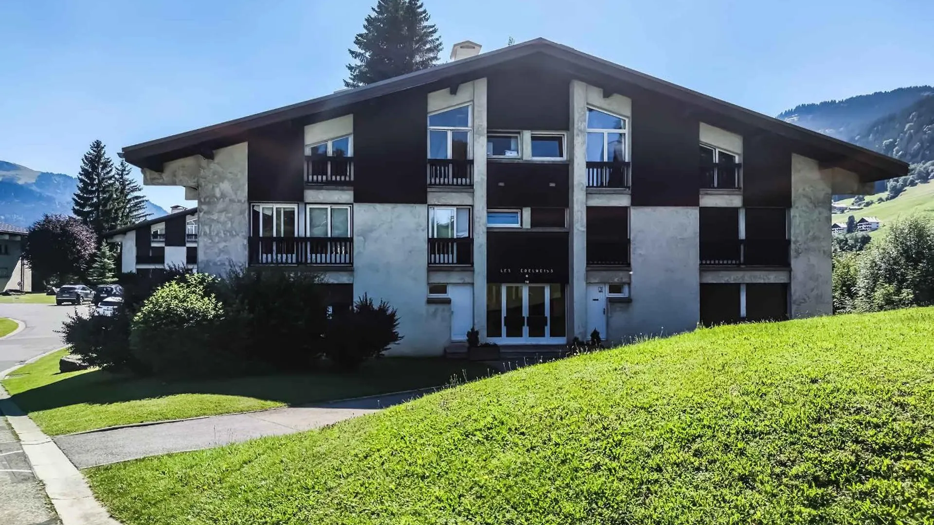 Apartment Appartement Cosy Avec 2 Chambres, Balcon Et Piscine - Proche Du Centre De Megeve - Fr-1-453-282