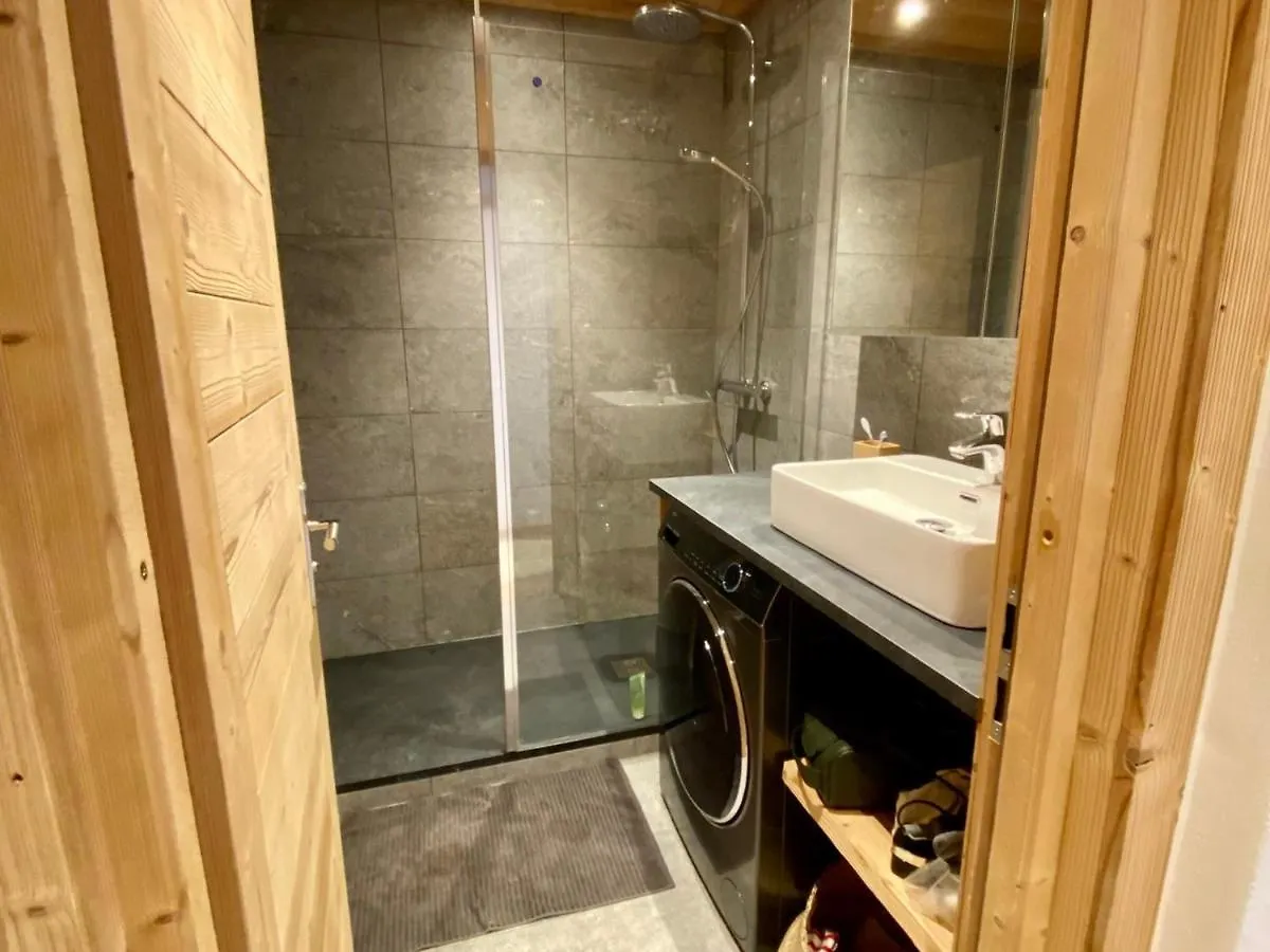 Appartement Cosy Avec 2 Chambres, Balcon Et Piscine - Proche Du Centre De Megeve - Fr-1-453-282 0*,